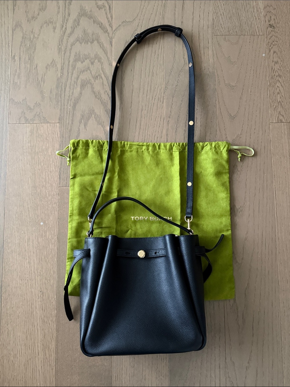 🆕 Tory Burch Romy bucket bag - Picture 2 of 14